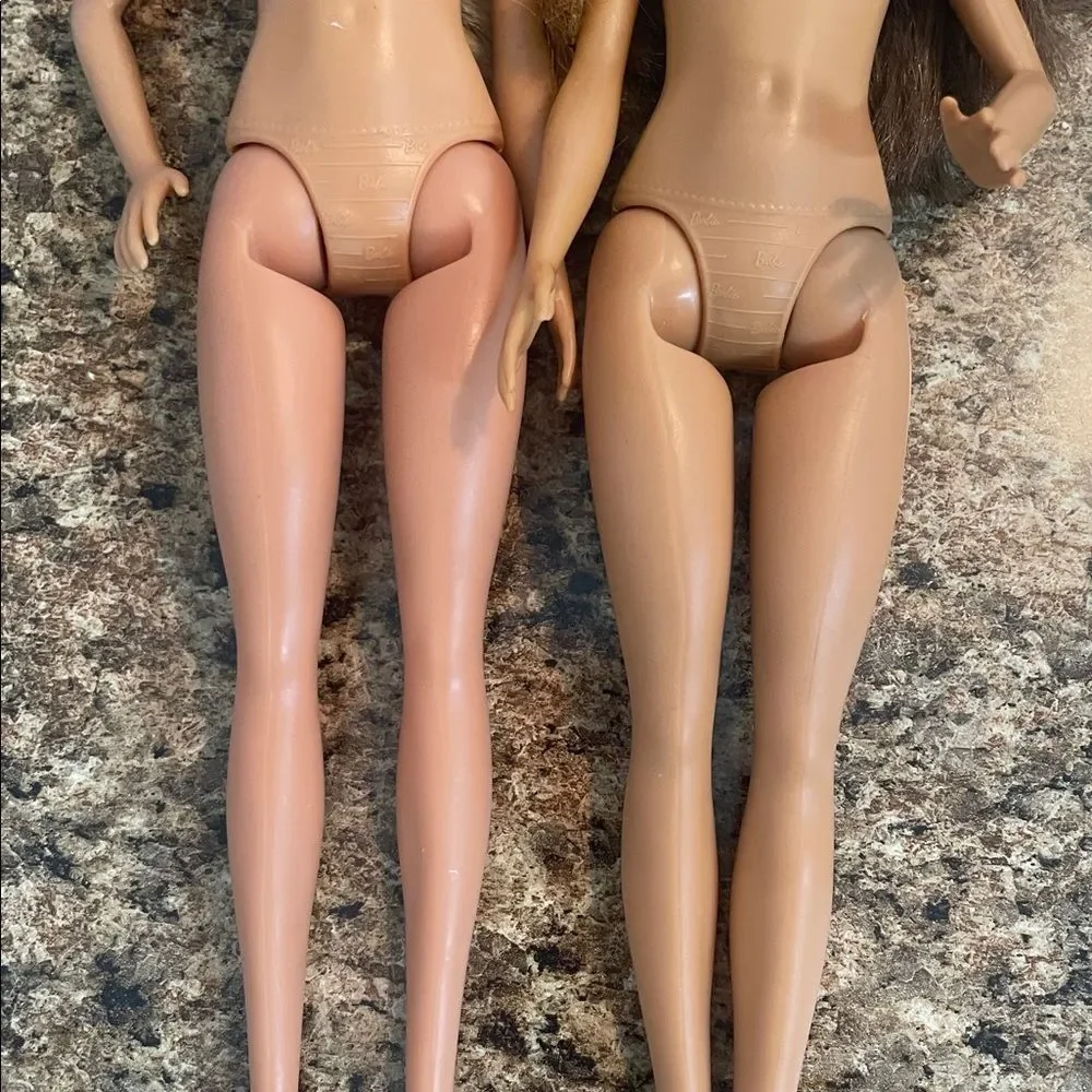 Mattel Bath & Hair Dolls with Blonde and Brown Hair 2015 barbie 2 lot
